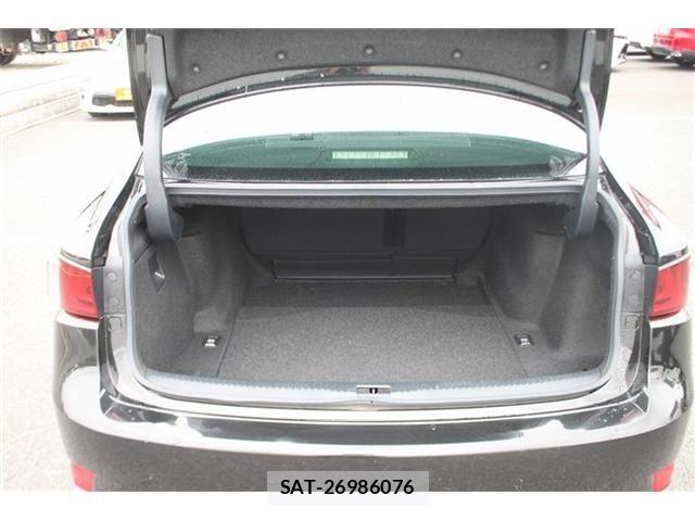 Lexus IS 2013-10 6676666-28