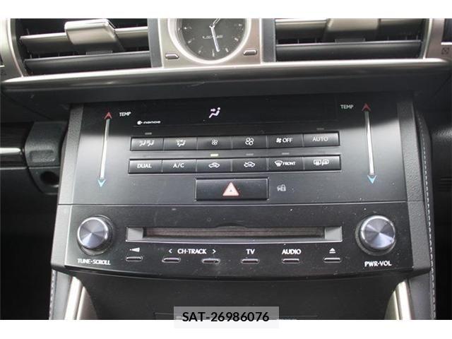 Lexus IS 2013-10 6676666-4