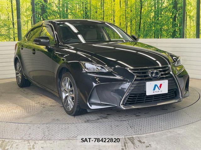 Lexus IS 2017-06 6716503-16