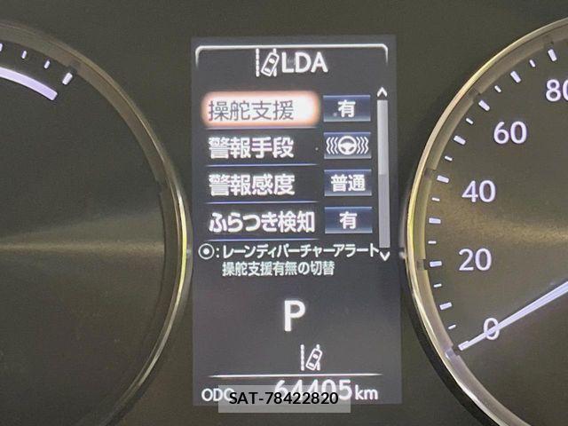 Lexus IS 2017-06 6716503-5