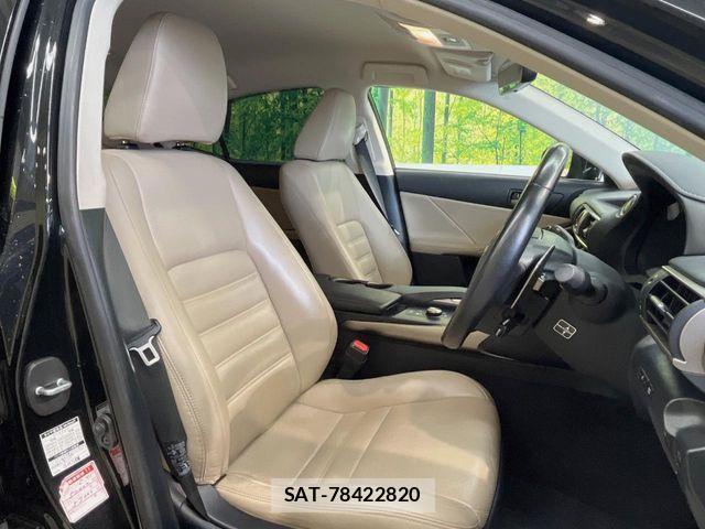 Lexus IS 2017-06 6716503-8