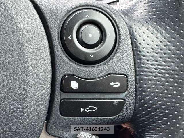 Lexus IS 2016-01 6716504-16