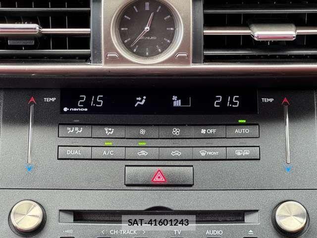 Lexus IS 2016-01 6716504-21