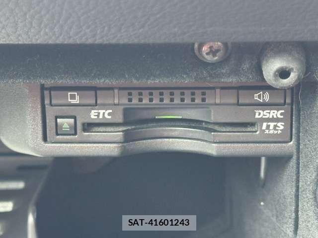 Lexus IS 2016-01 6716504-24