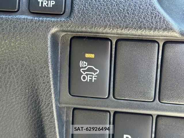 Lexus IS 2013-11 6716505-18