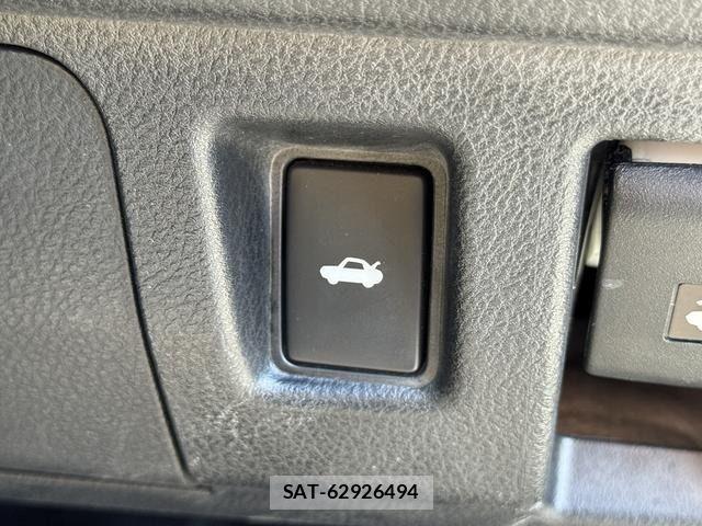 Lexus IS 2013-11 6716505-20