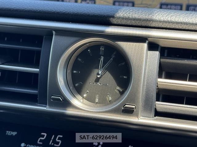 Lexus IS 2013-11 6716505-25