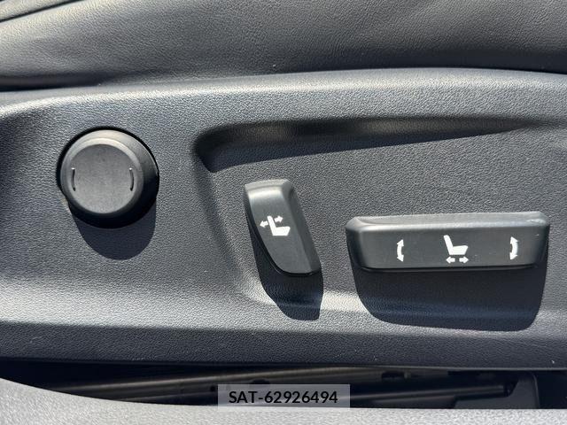Lexus IS 2013-11 6716505-26