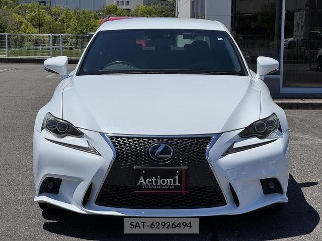Lexus IS 2013-11 6716505-2