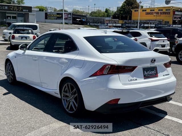 Lexus IS 2013-11 6716505-3