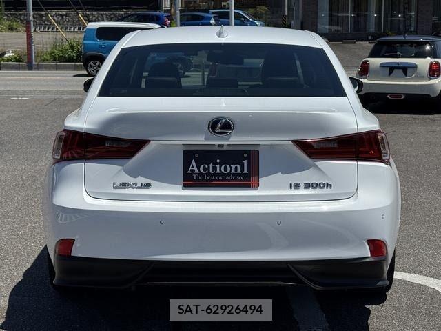 Lexus IS 2013-11 6716505-4