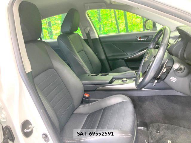 Lexus IS 2015-03 6752238-7