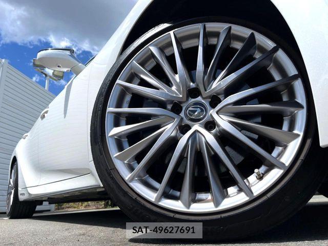 Lexus IS 2021-03 6815680-13