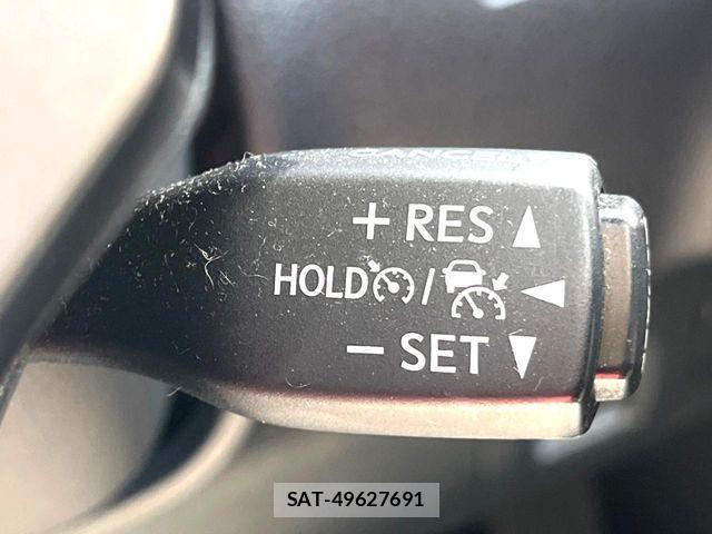 Lexus IS 2021-03 6815680-5