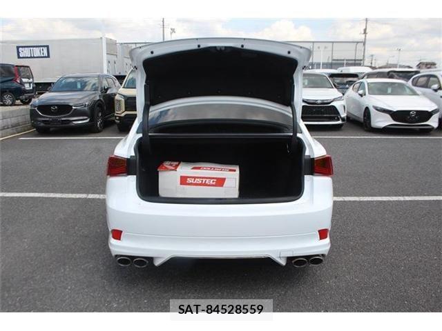 Lexus IS 2018-01 6815688-29