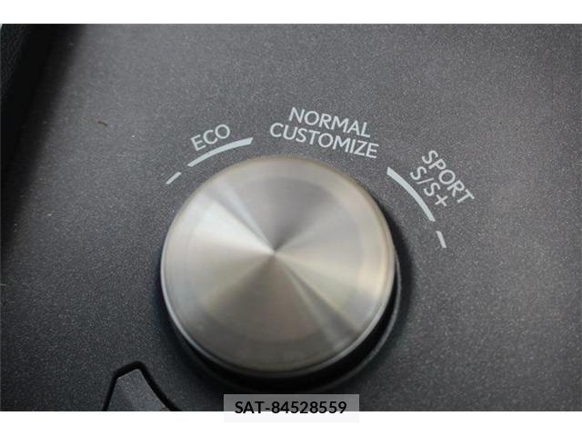 Lexus IS 2018-01 6815688-4