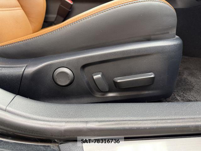 Lexus IS 2021-08 6907685-21