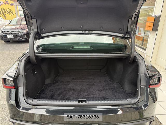 Lexus IS 2021-08 6907685-26