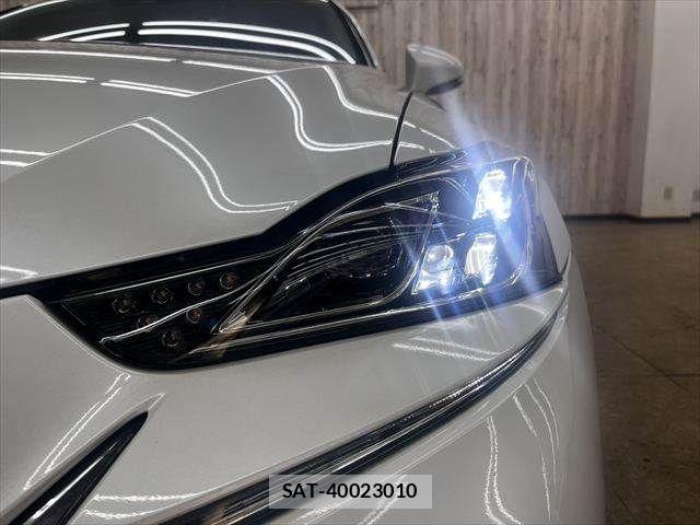 Lexus IS 2018-01 6907696-10