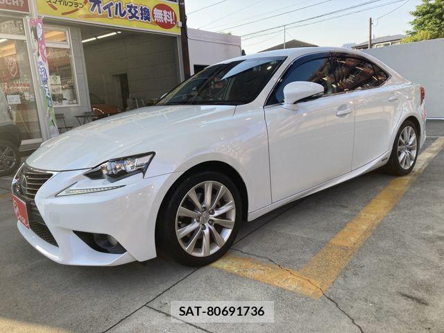 Lexus IS 2013-10 6907703-12
