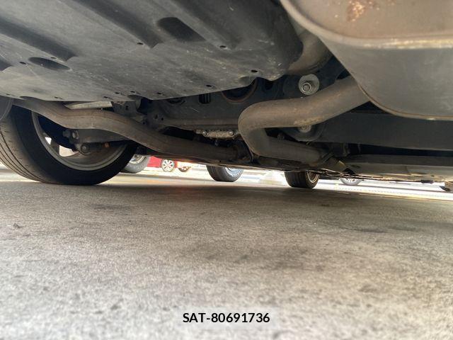 Lexus IS 2013-10 6907703-28