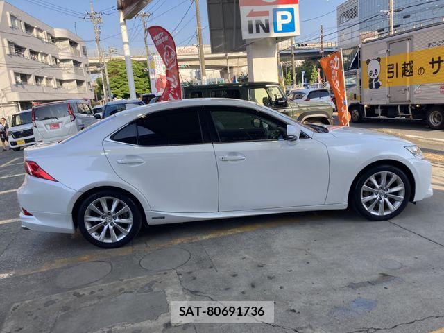 Lexus IS 2013-10 6907703-5