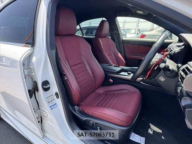 Lexus IS 2013-07 6907697-15