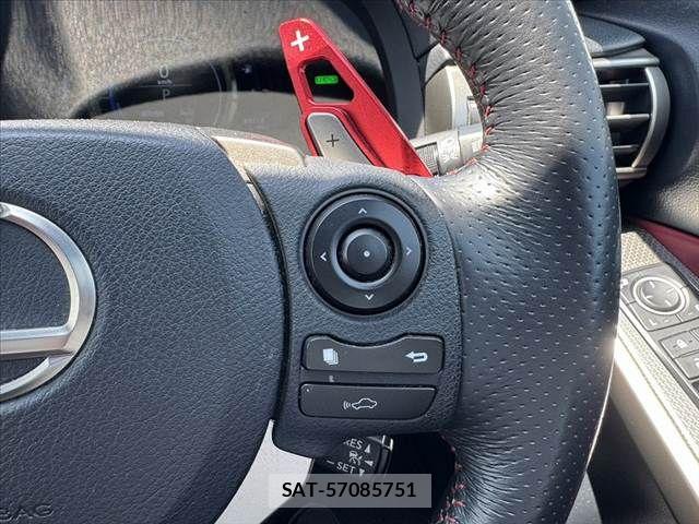 Lexus IS 2013-07 6907697-27