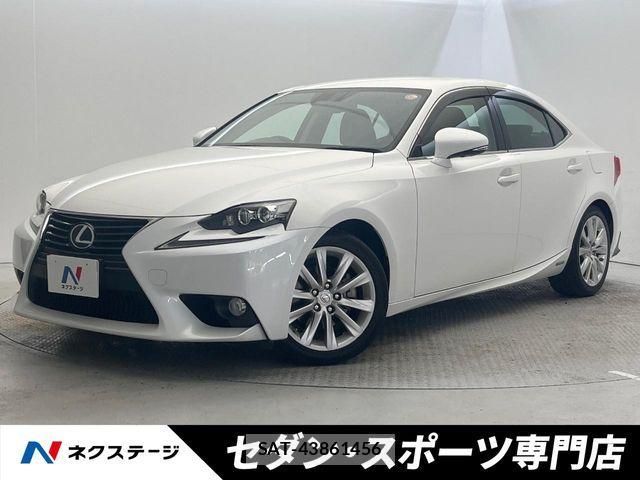 Lexus IS 2014-03 6907699-0