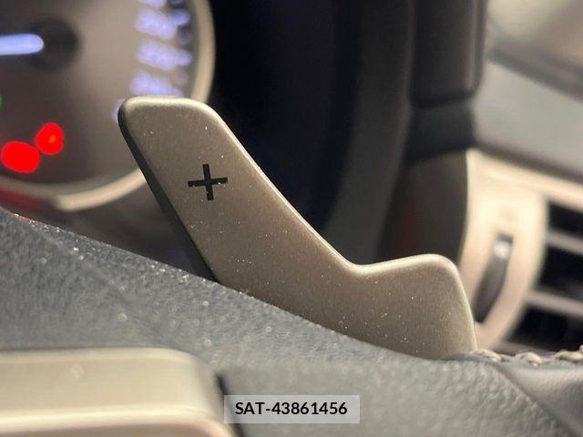 Lexus IS 2014-03 6907699-6