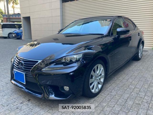 Lexus IS 2013-07 6907709-0