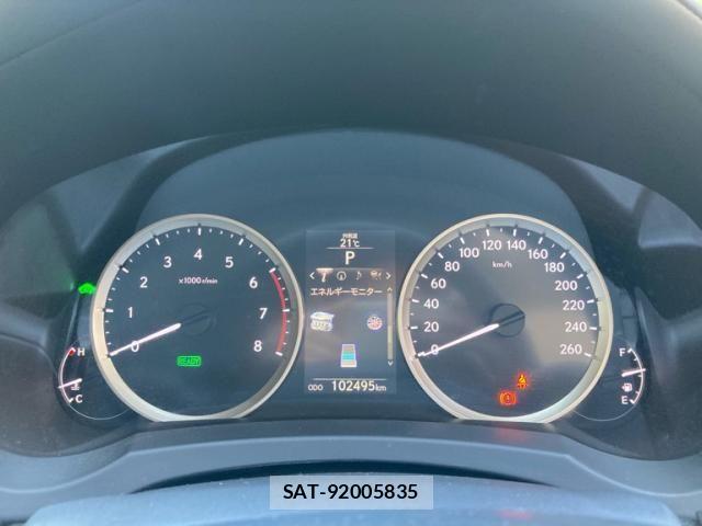 Lexus IS 2013-07 6907709-13