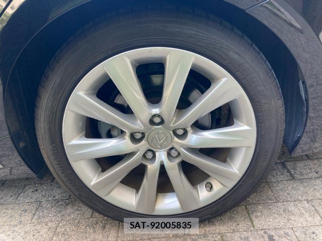 Lexus IS 2013-07 6907709-3