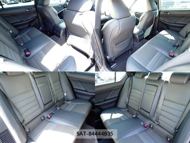 Lexus IS 2021-01 6907683-9