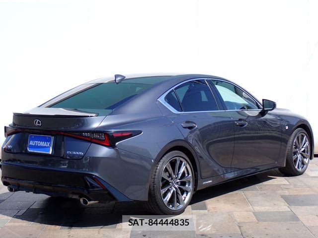 Lexus IS 2021-01 6907683-2