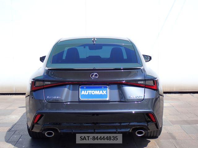 Lexus IS 2021-01 6907683-5