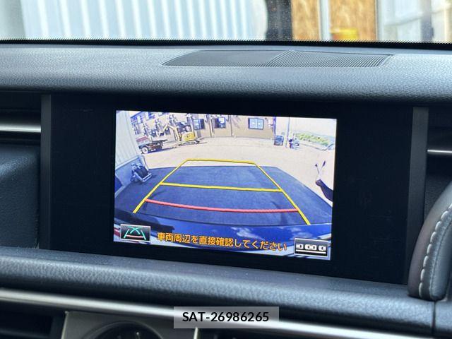 Lexus IS 2013-10 6907698-5