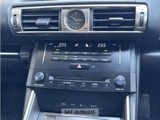 Lexus IS 2013-10 6907698-6