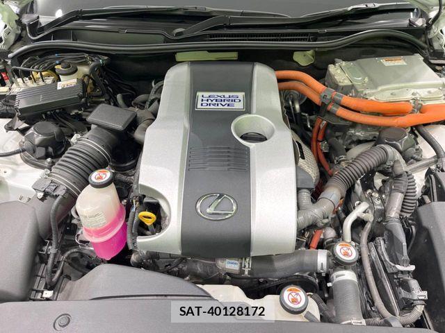 Lexus IS 2017-05 6907695-17