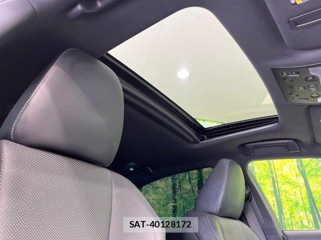 Lexus IS 2017-05 6907695-2