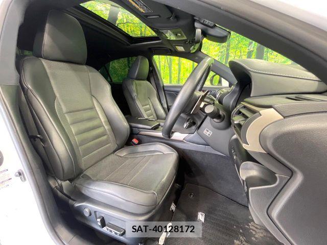 Lexus IS 2017-05 6907695-7