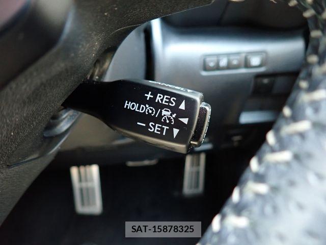Lexus IS 2023-01 6907684-13