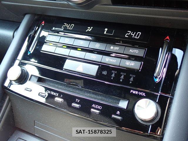 Lexus IS 2023-01 6907684-18