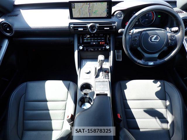 Lexus IS 2023-01 6907684-1