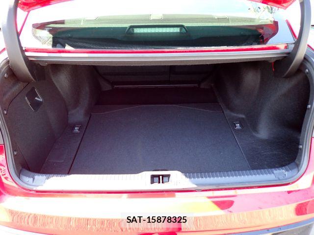 Lexus IS 2023-01 6907684-26