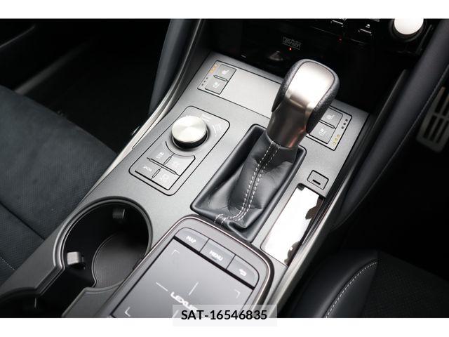 Lexus IS 2025-01 6995037-15