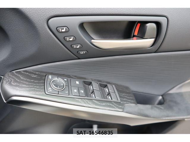 Lexus IS 2025-01 6995037-19