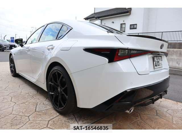 Lexus IS 2025-01 6995037-4