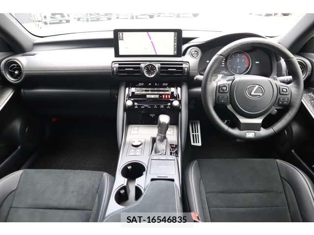 Lexus IS 2025-01 6995037-7