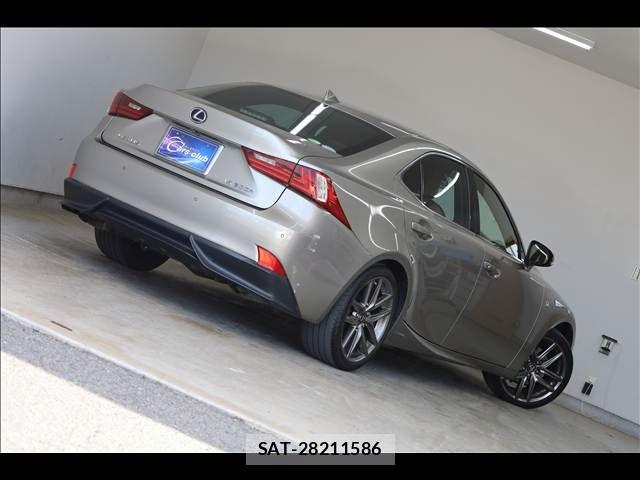 Lexus IS 2014-03 7020762-11